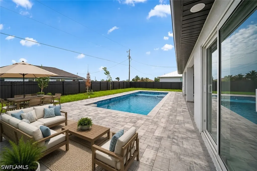 1013 NE 14th Terrace Cape Coral FL 33909