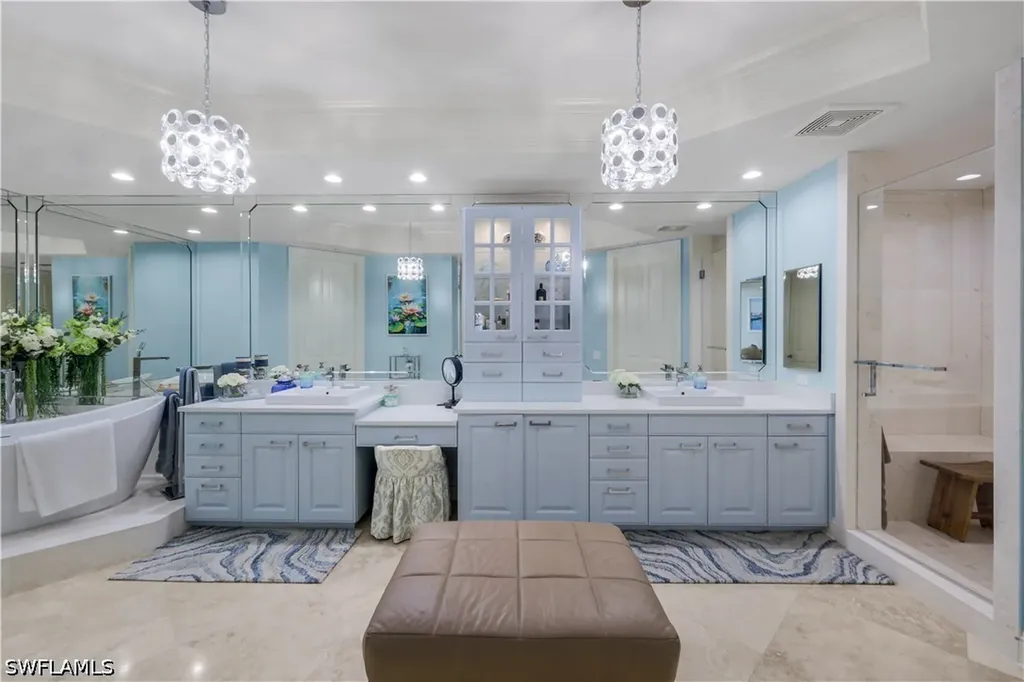 81 Seagate Drive Naples FL 34103