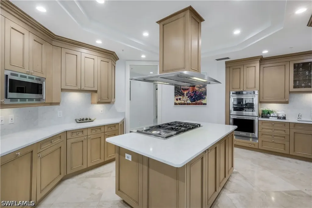 81 Seagate Drive Naples FL 34103