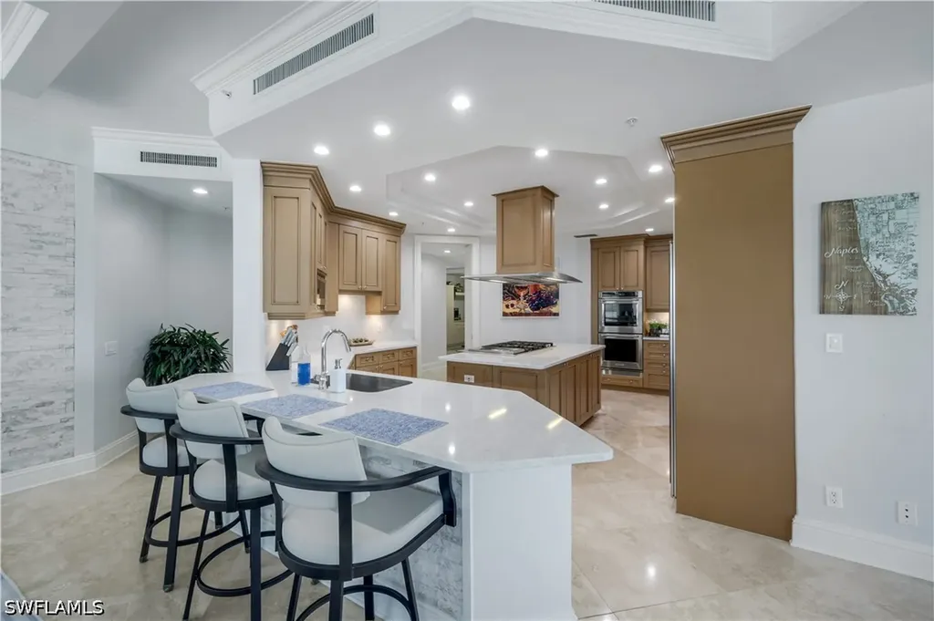 81 Seagate Drive Naples FL 34103