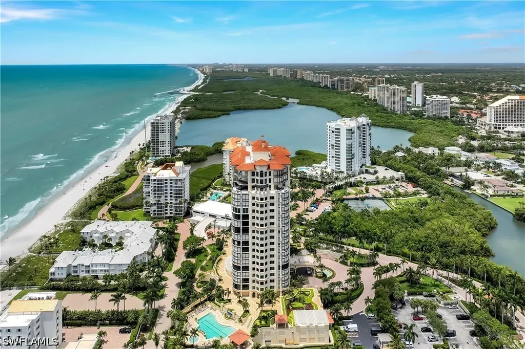 81 Seagate Drive Naples FL 34103
