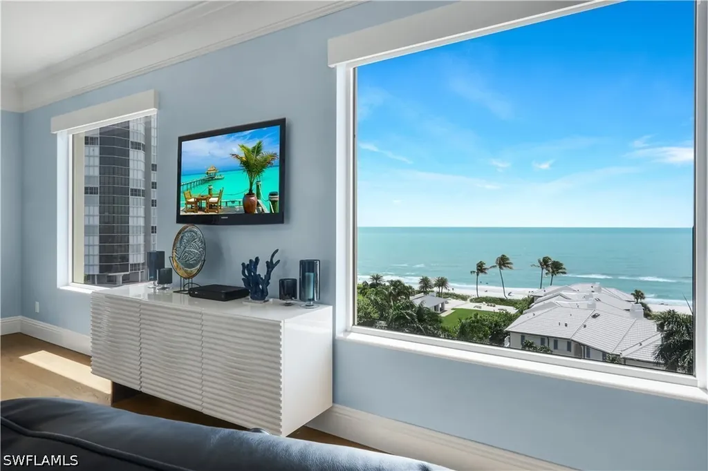 81 Seagate Drive Naples FL 34103