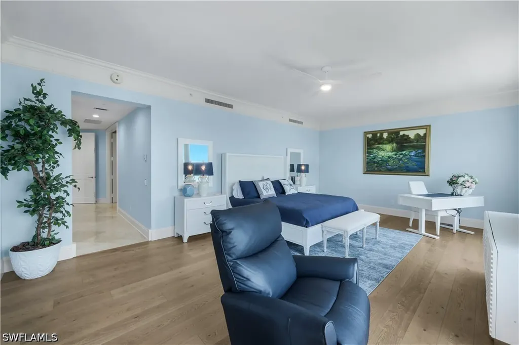 81 Seagate Drive Naples FL 34103