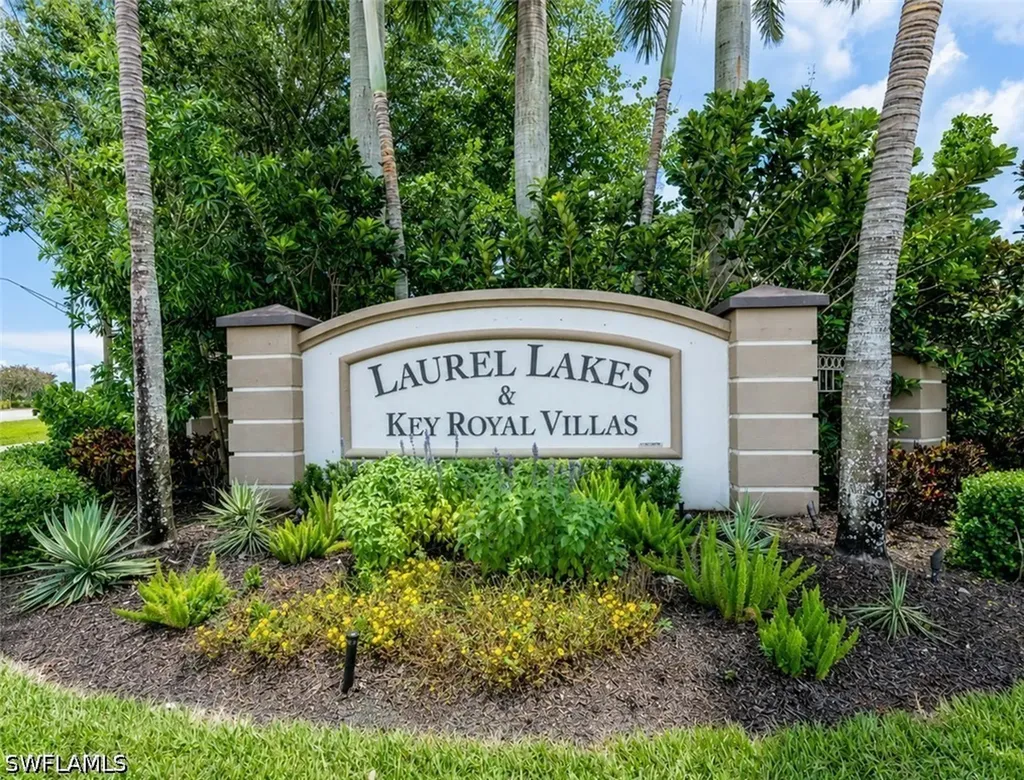 8294 Key Royal Circle Naples FL 34119