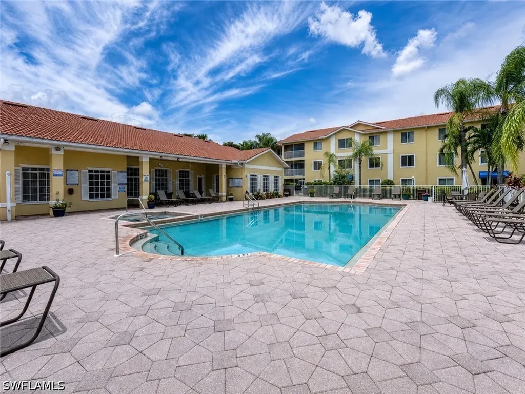 8294 Key Royal Circle Naples FL 34119