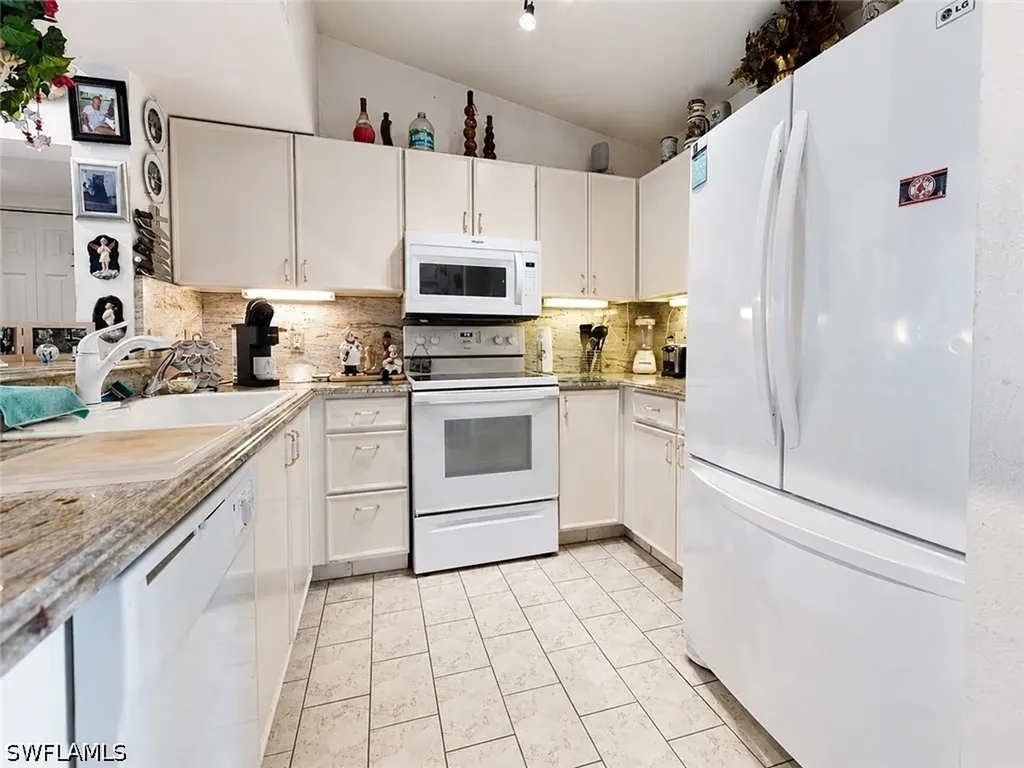 8294 Key Royal Circle Naples FL 34119