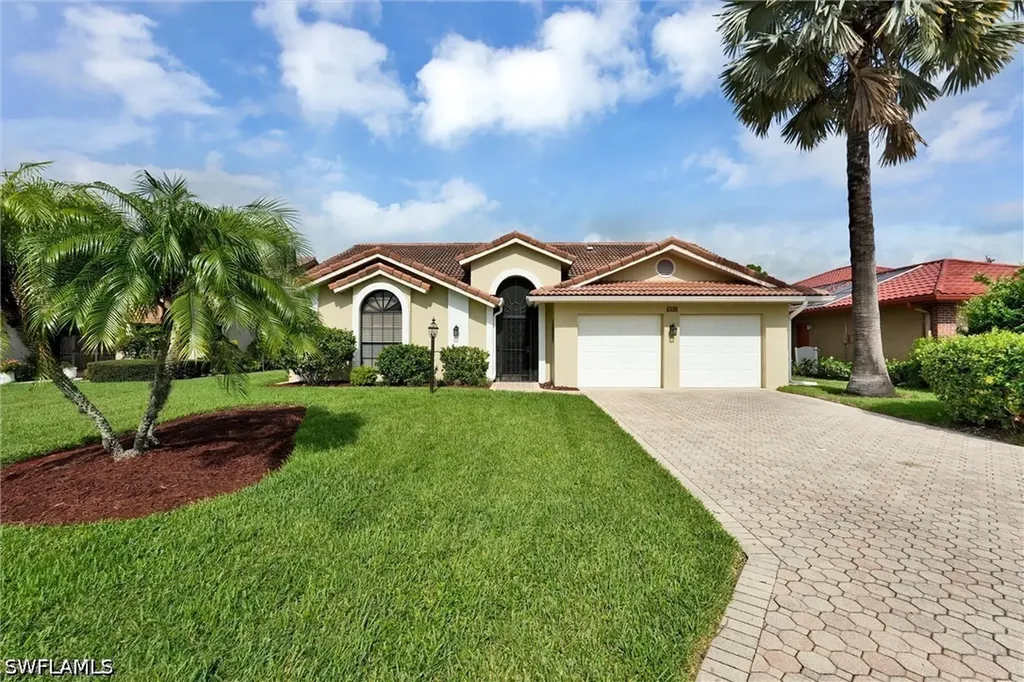 Naples FL, 453 Countryside Drive