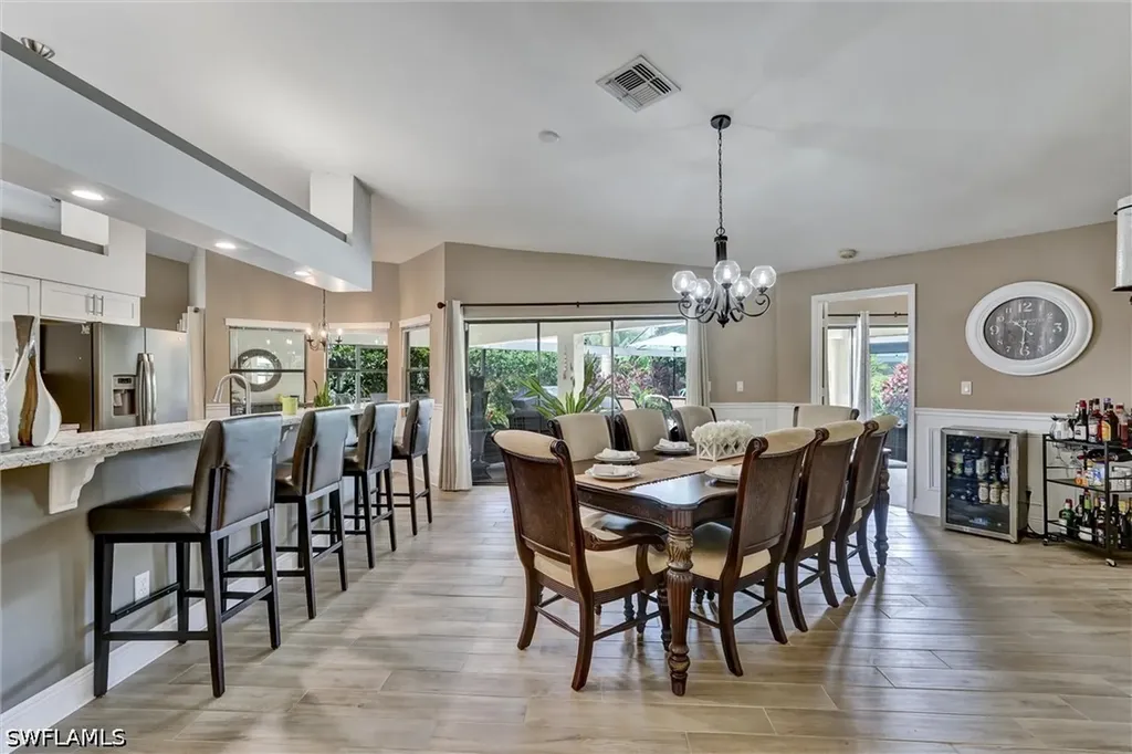 453 Countryside Drive Naples FL 34104