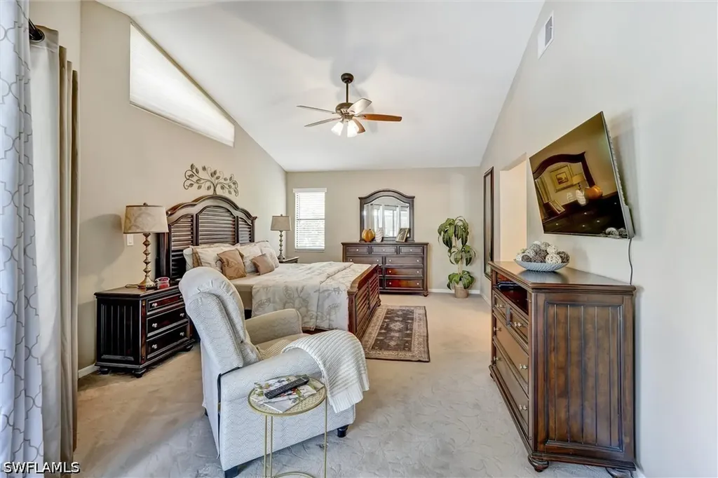 453 Countryside Drive Naples FL 34104