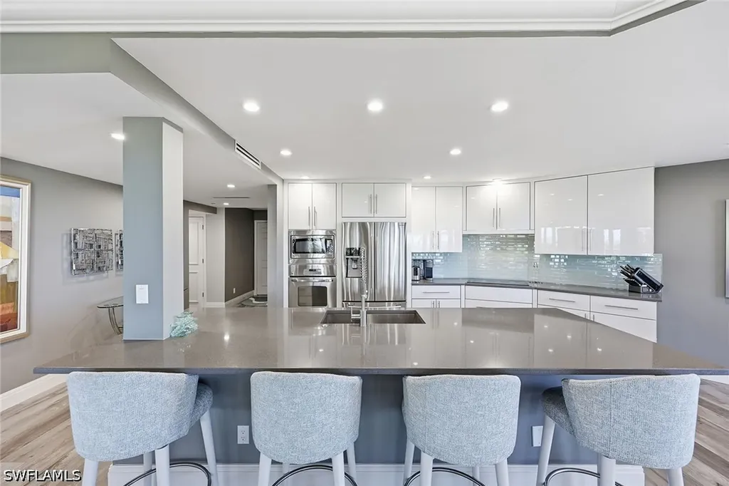 8111 Bay Colony Drive Naples FL 34108