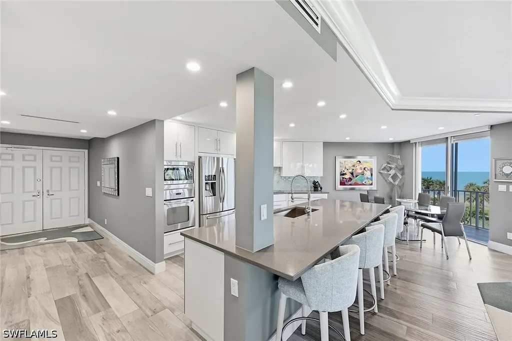 8111 Bay Colony Drive Naples FL 34108