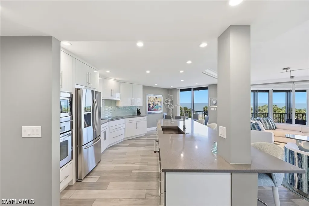 8111 Bay Colony Drive Naples FL 34108