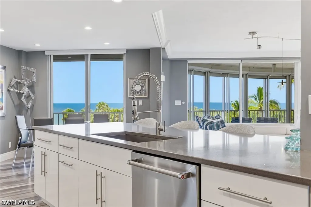 8111 Bay Colony Drive Naples FL 34108