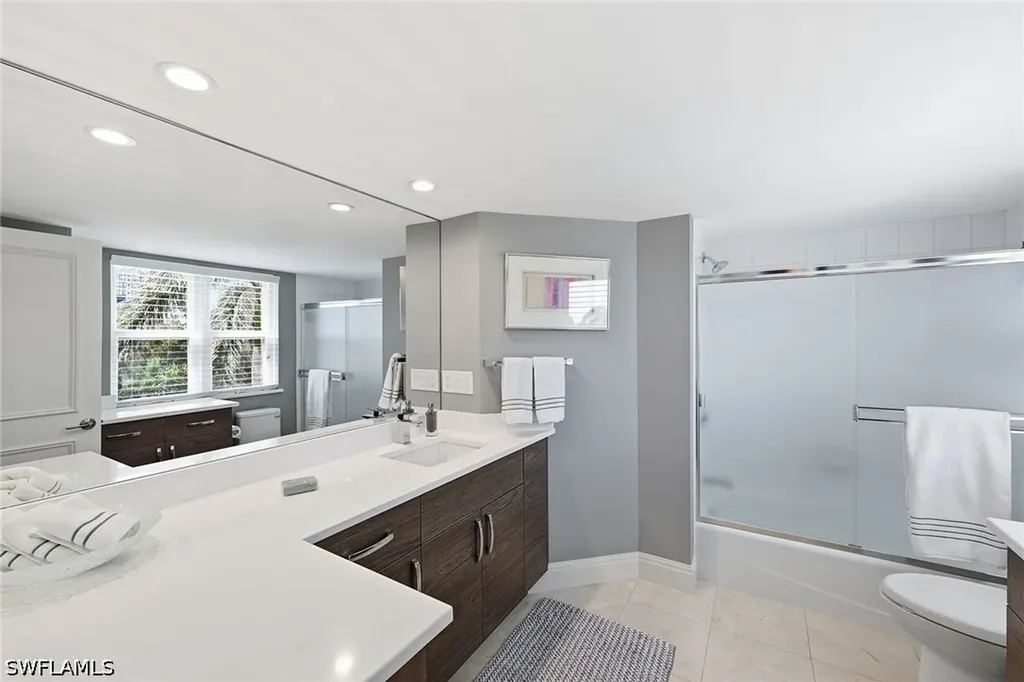 8111 Bay Colony Drive Naples FL 34108