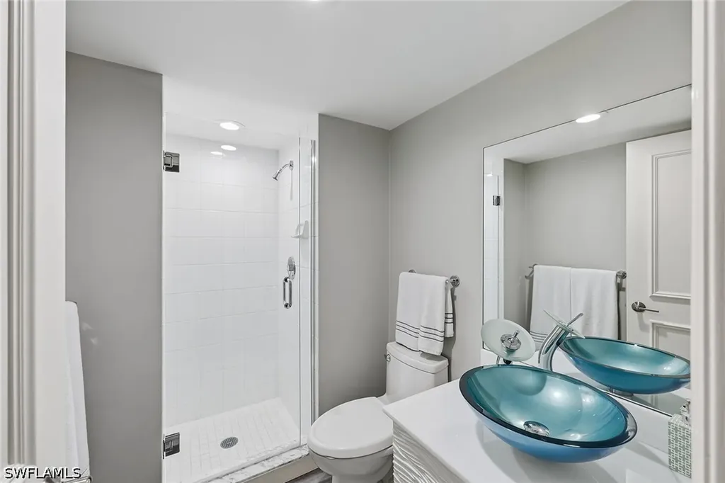 8111 Bay Colony Drive Naples FL 34108