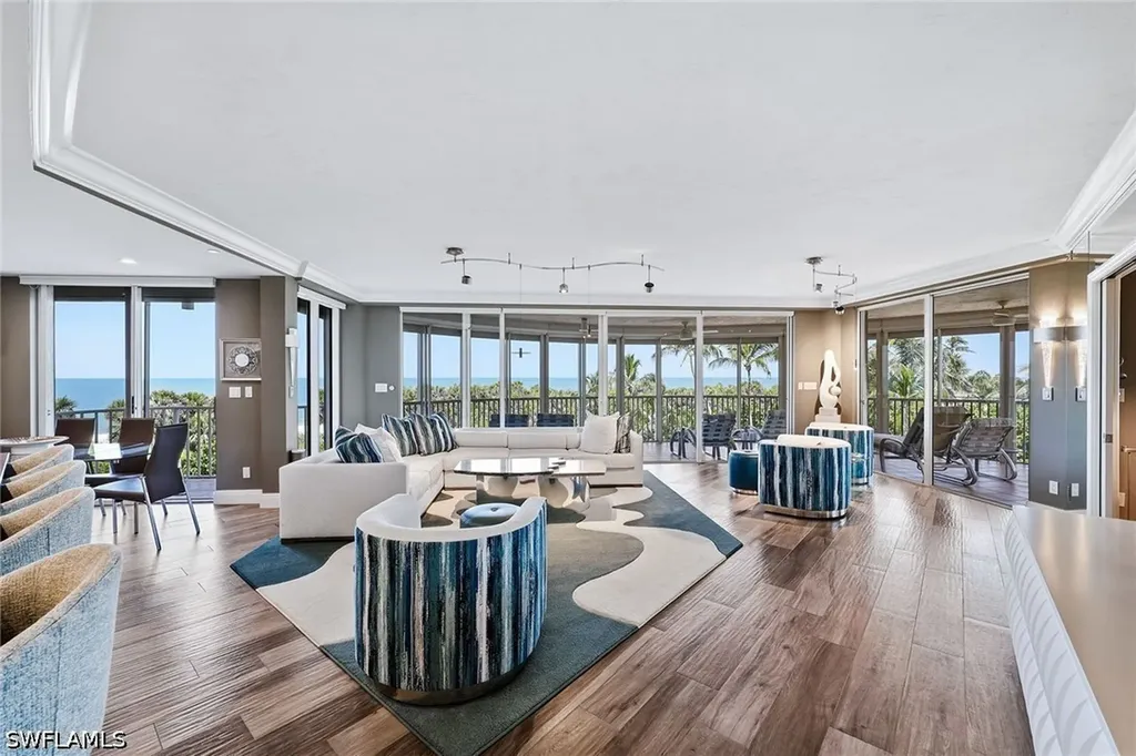 8111 Bay Colony Drive Naples FL 34108