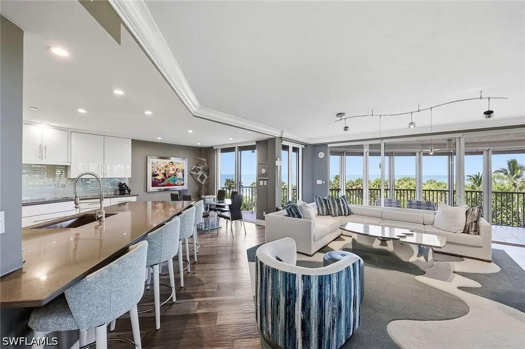 8111 Bay Colony Drive Naples FL 34108