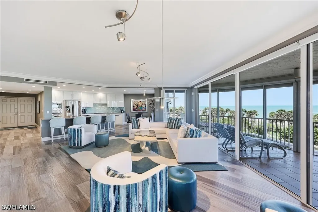 8111 Bay Colony Drive Naples FL 34108