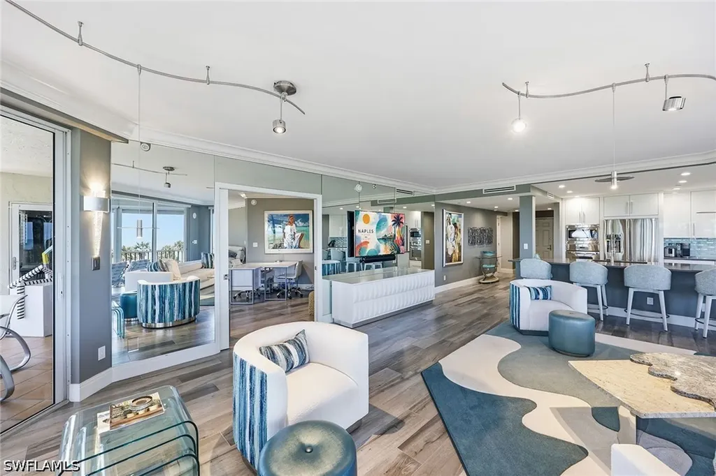 8111 Bay Colony Drive Naples FL 34108