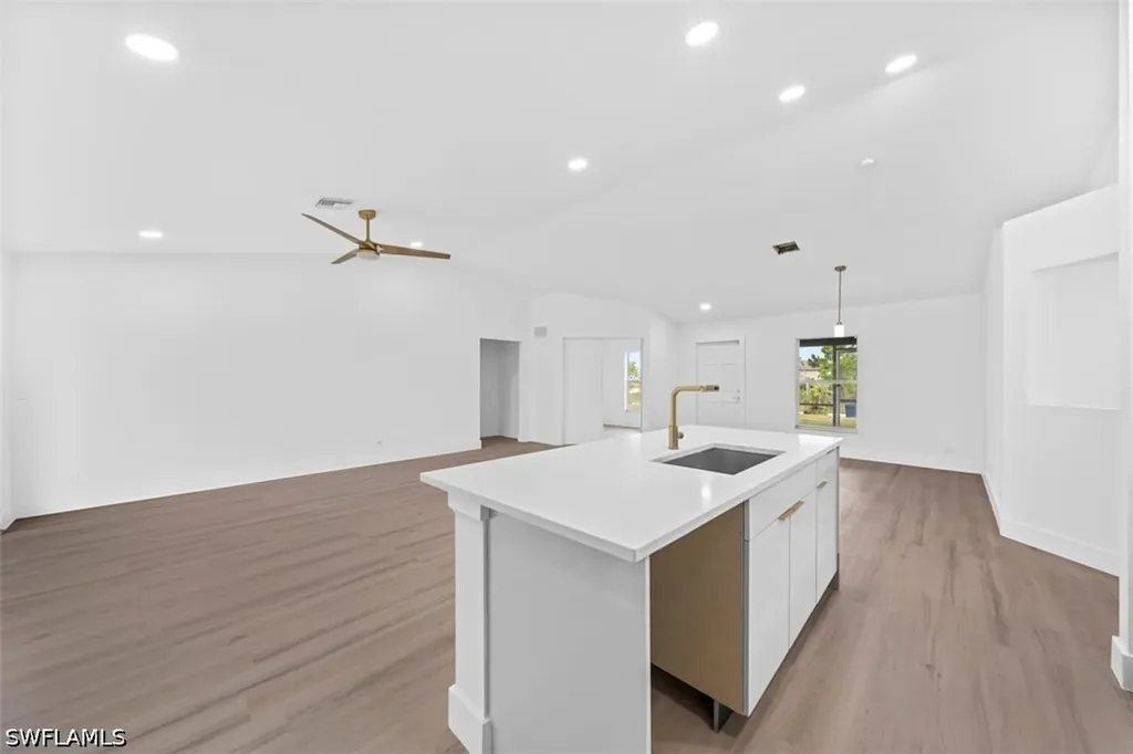 4004 17th Street SW Lehigh Acres FL 33976