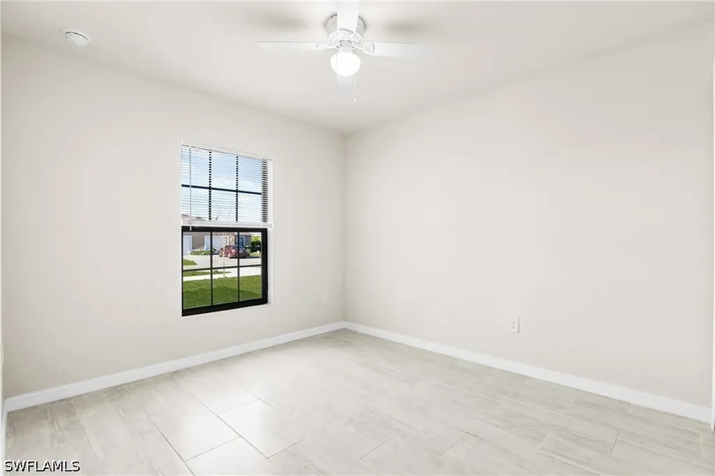 1045/1047 SE 11th Terrace Cape Coral FL 33990