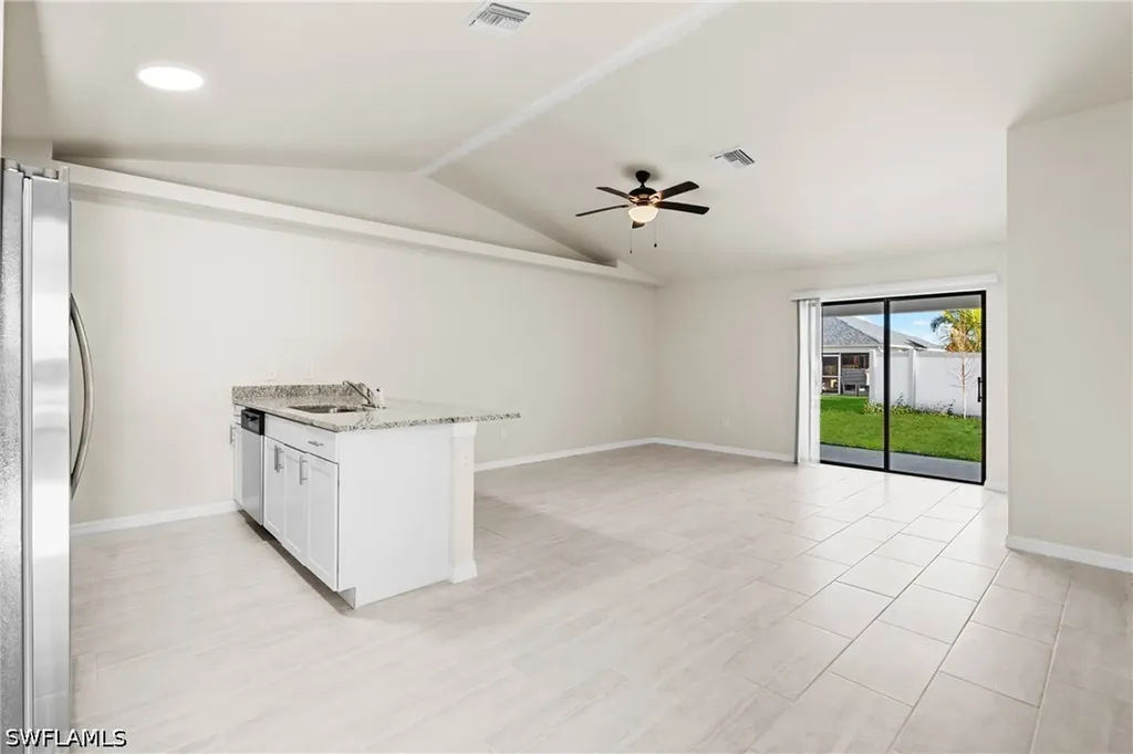 1045/1047 SE 11th Terrace Cape Coral FL 33990