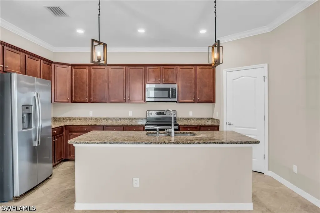 2061 Hamlin Street Naples FL 34120