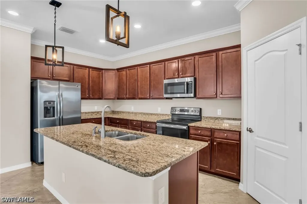 2061 Hamlin Street Naples FL 34120