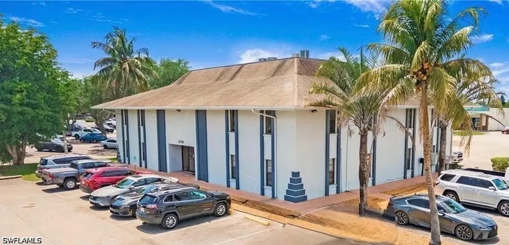 11725 Collier Boulevard Naples FL 34116