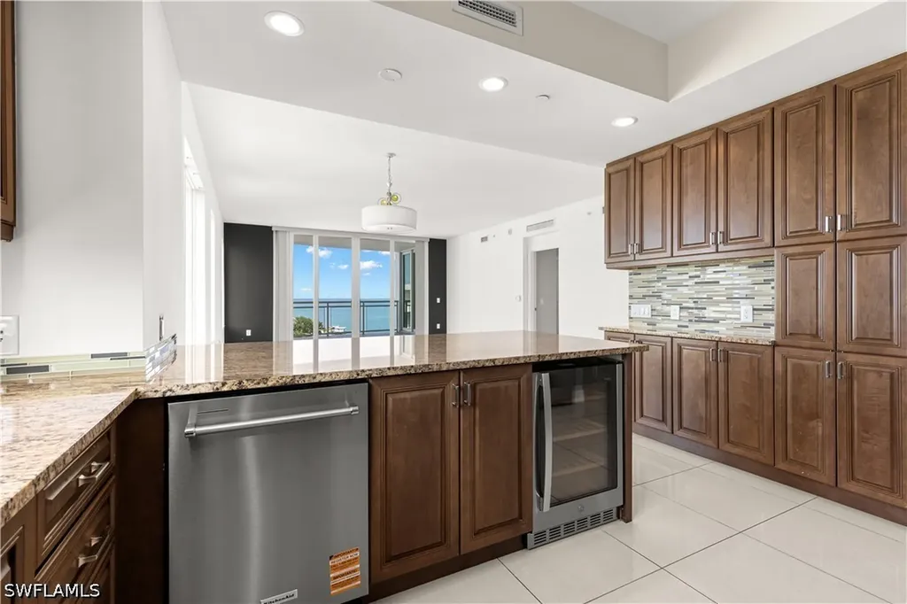 1325 Snell Isle Boulevard NE St. Petersburg FL 33704