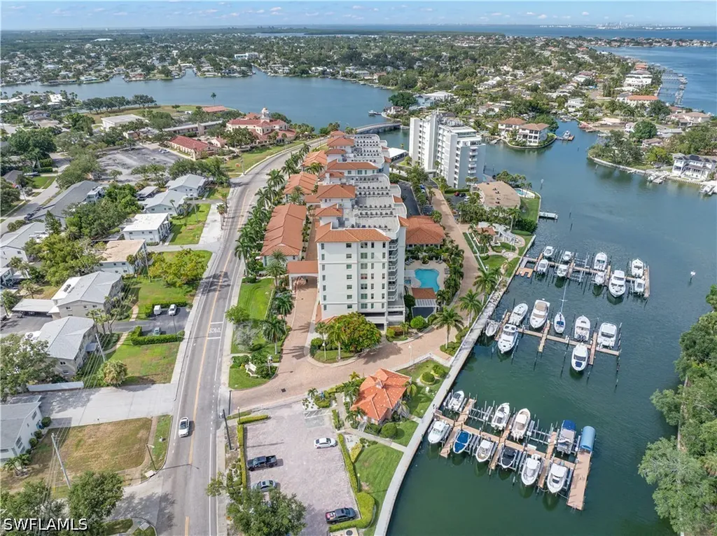 1325 Snell Isle Boulevard NE St. Petersburg FL 33704