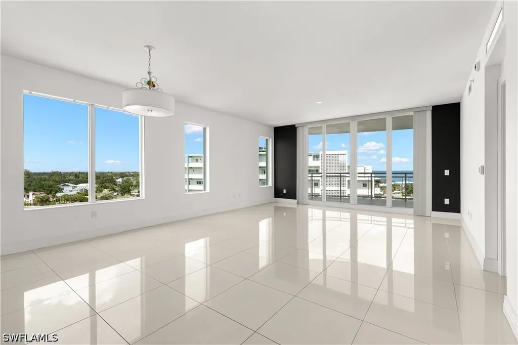1325 Snell Isle Boulevard NE St. Petersburg FL 33704