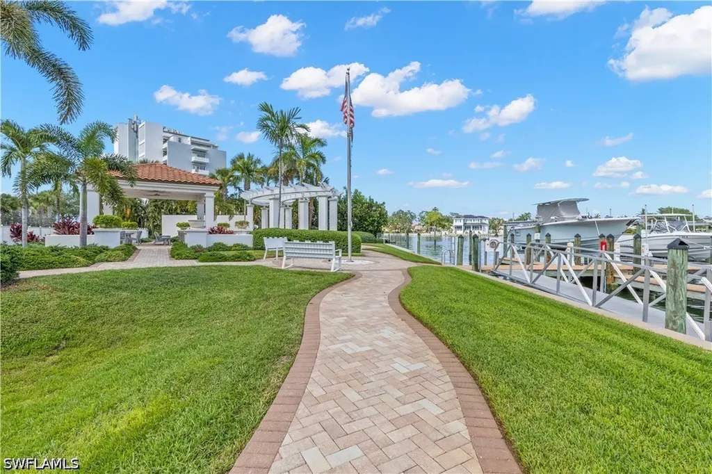 1325 Snell Isle Boulevard NE St. Petersburg FL 33704