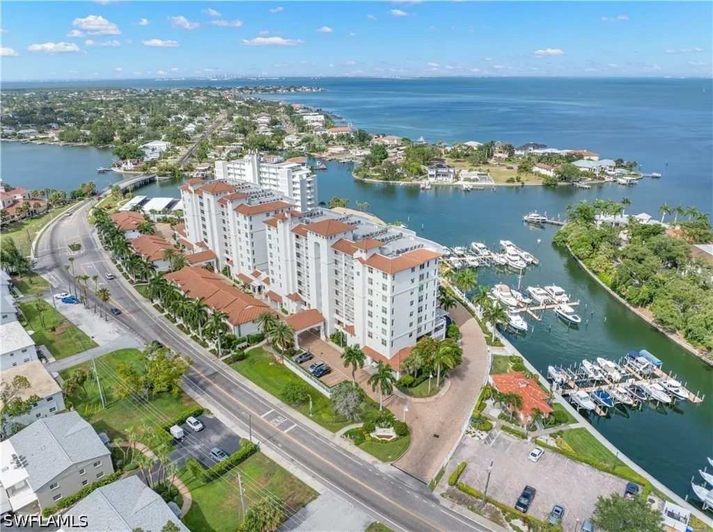 1325 Snell Isle Boulevard NE St. Petersburg FL 33704
