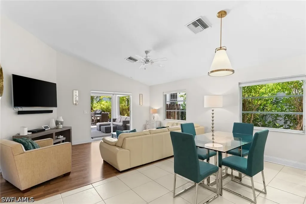 580 97th Avenue N Naples FL 34108