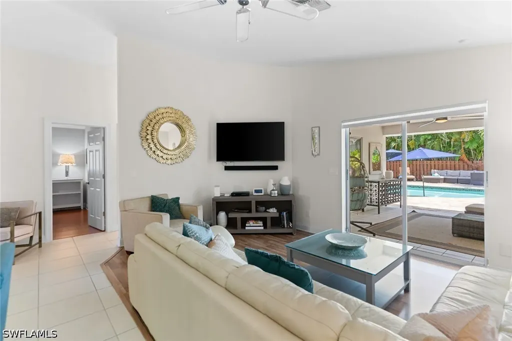 580 97th Avenue N Naples FL 34108