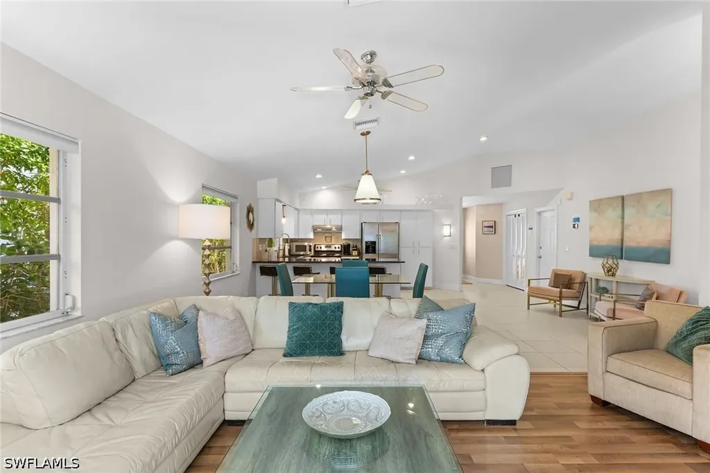 580 97th Avenue N Naples FL 34108