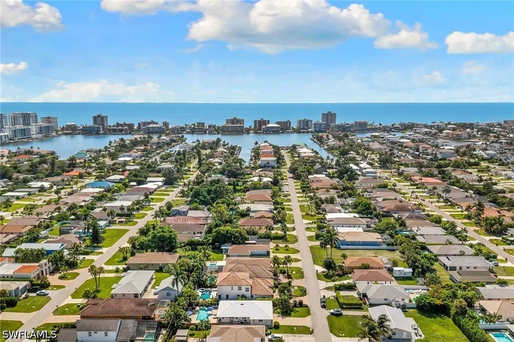 580 97th Avenue N Naples FL 34108