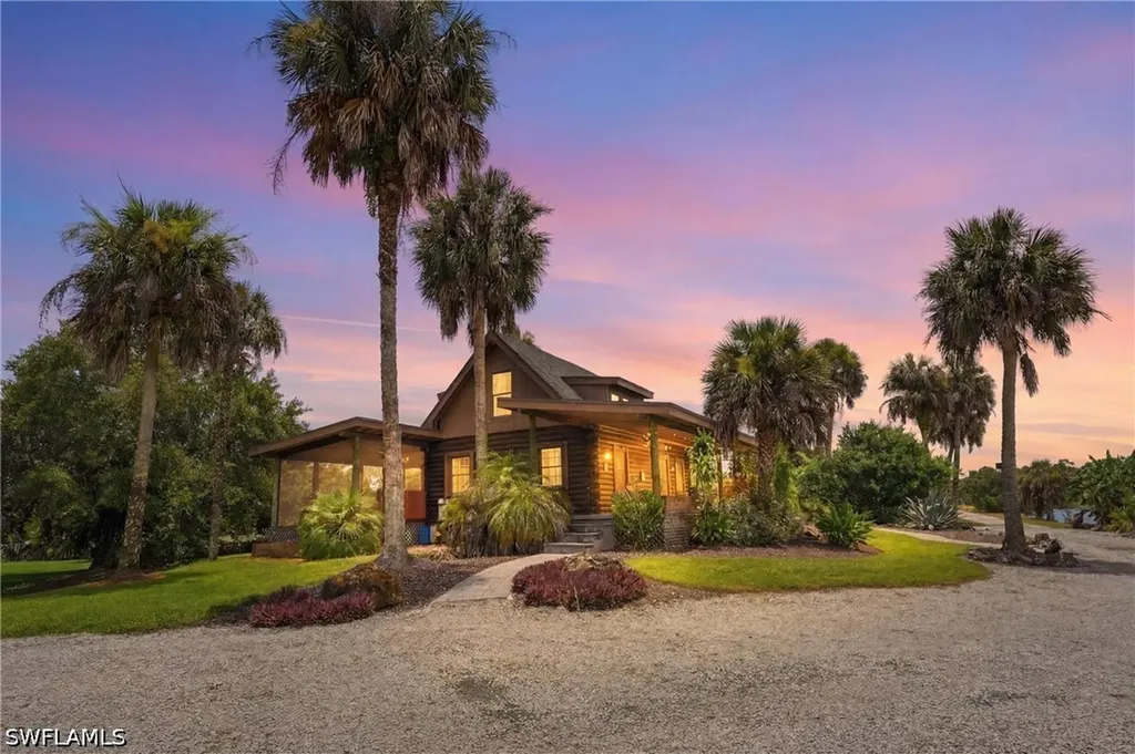 3935 24th Avenue SE Naples FL 34117