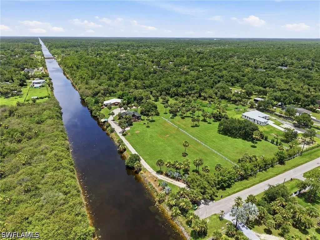 3935 24th Avenue SE Naples FL 34117