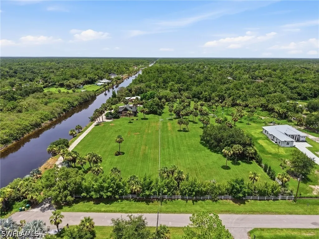 3935 24th Avenue SE Naples FL 34117