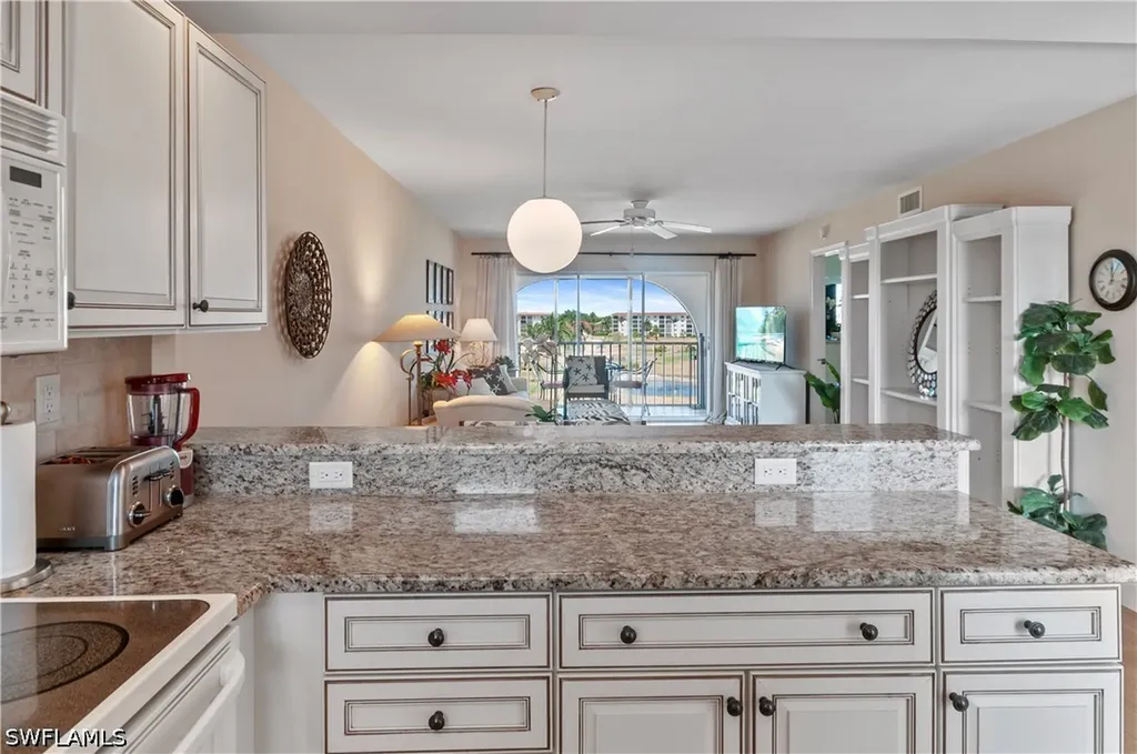 29 High Point Circle E Naples FL 34103