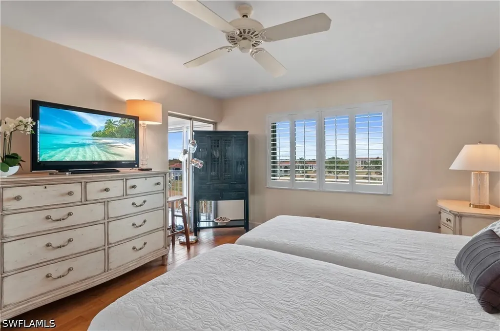 29 High Point Circle E Naples FL 34103