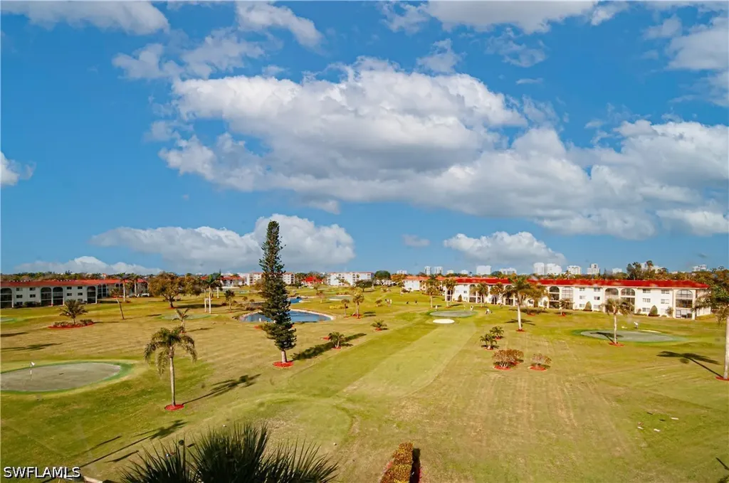 29 High Point Circle E Naples FL 34103