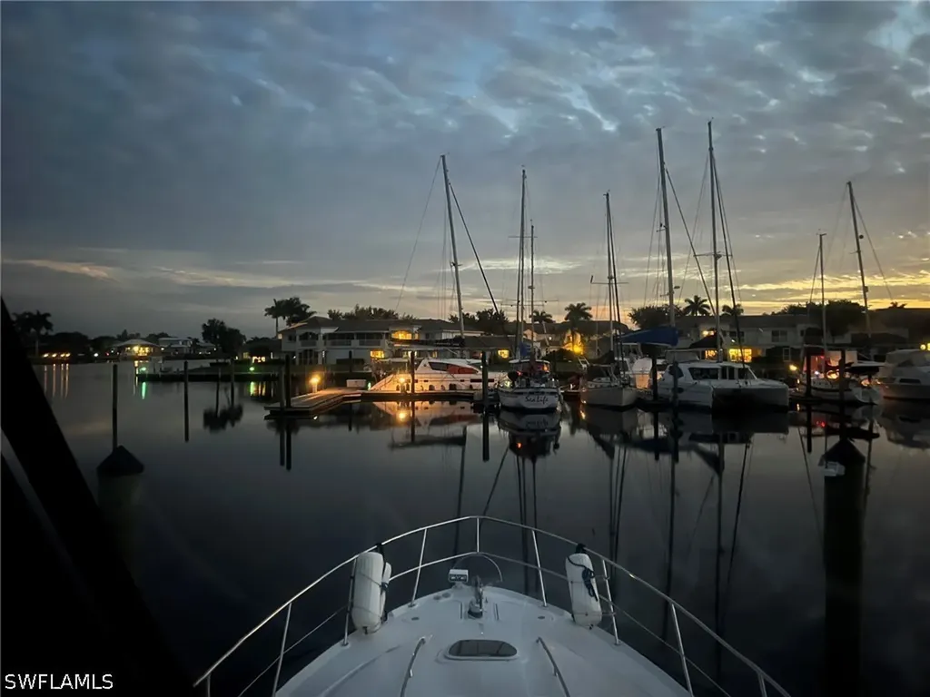 525 Newport Drive Naples FL 34114