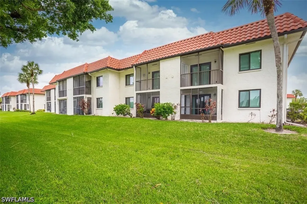 4298 27th Court SW Naples FL 34116