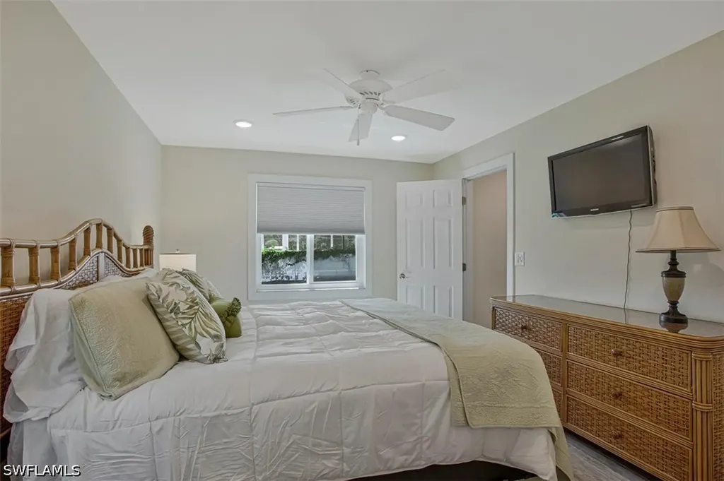 4298 27th Court SW Naples FL 34116