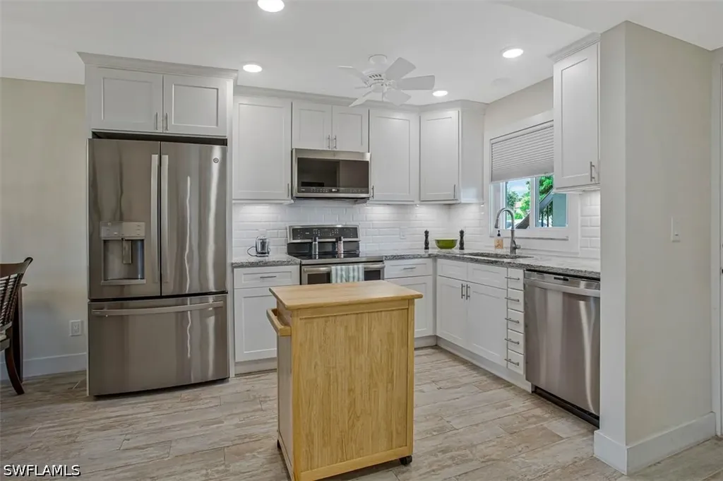 4298 27th Court SW Naples FL 34116