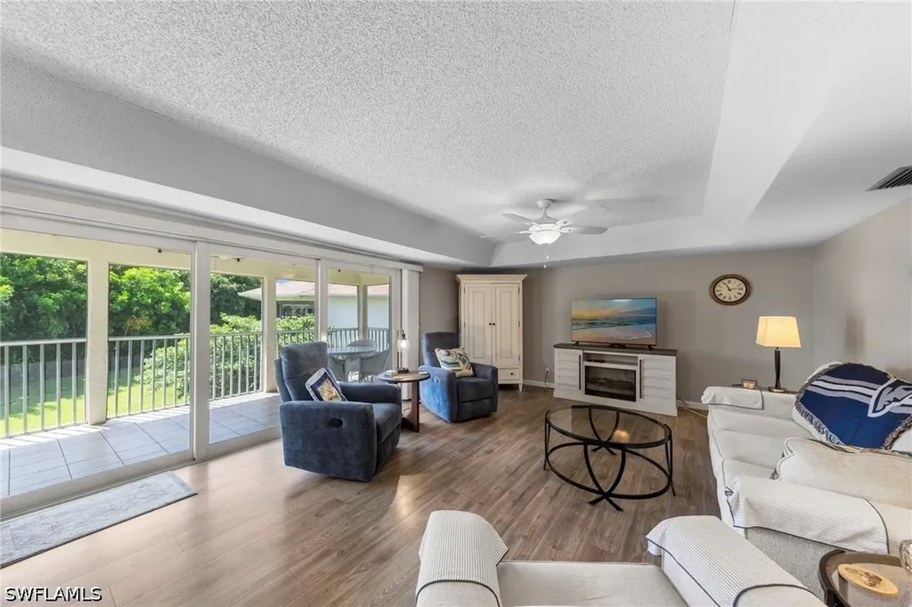 720 Teryl Road Naples FL 34112