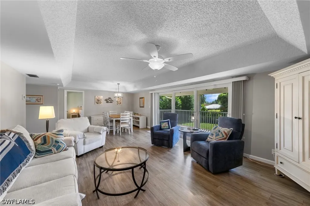 720 Teryl Road Naples FL 34112